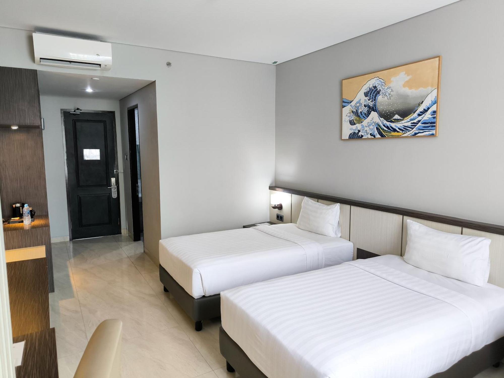 Rylich Panorama Hotel Sorong Phòng bức ảnh