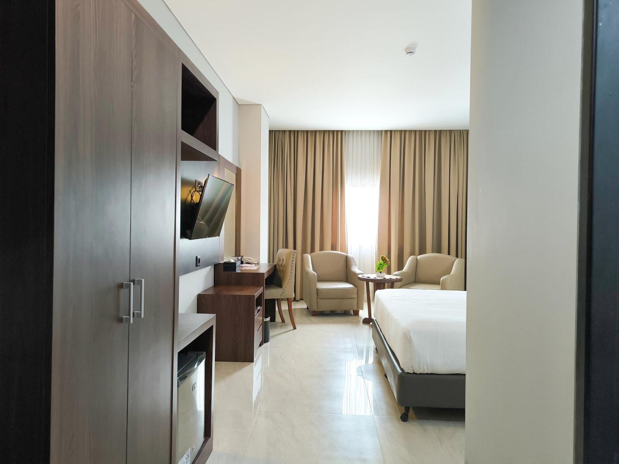 Rylich Panorama Hotel Sorong Phòng bức ảnh