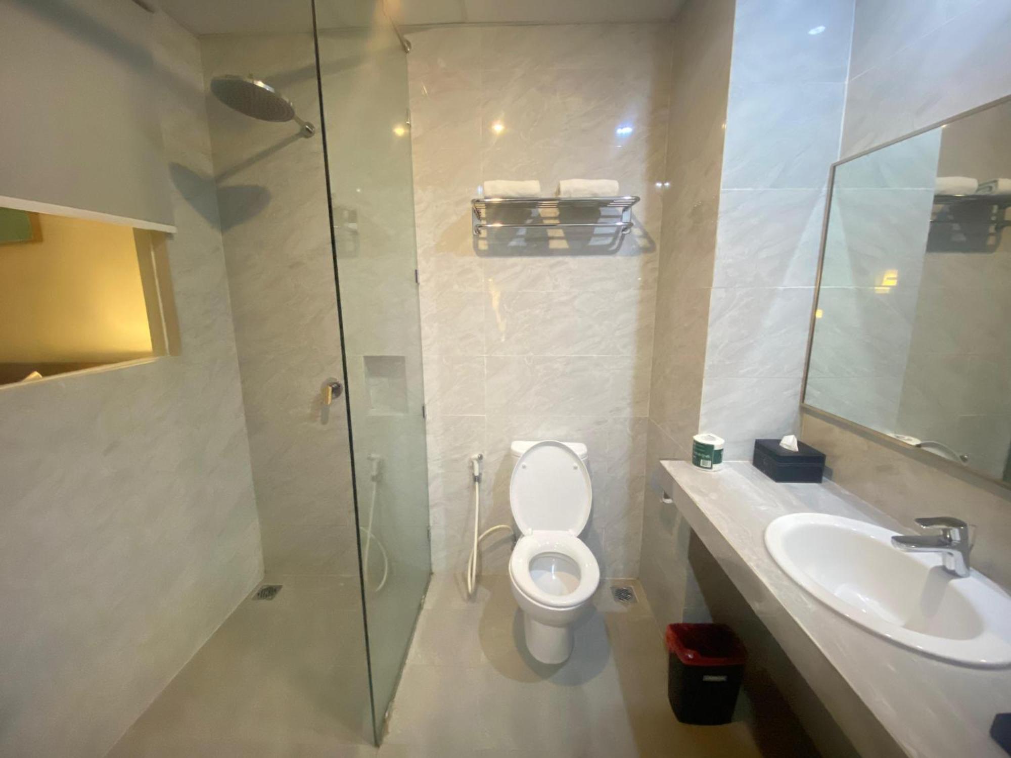 Rylich Panorama Hotel Sorong Phòng bức ảnh